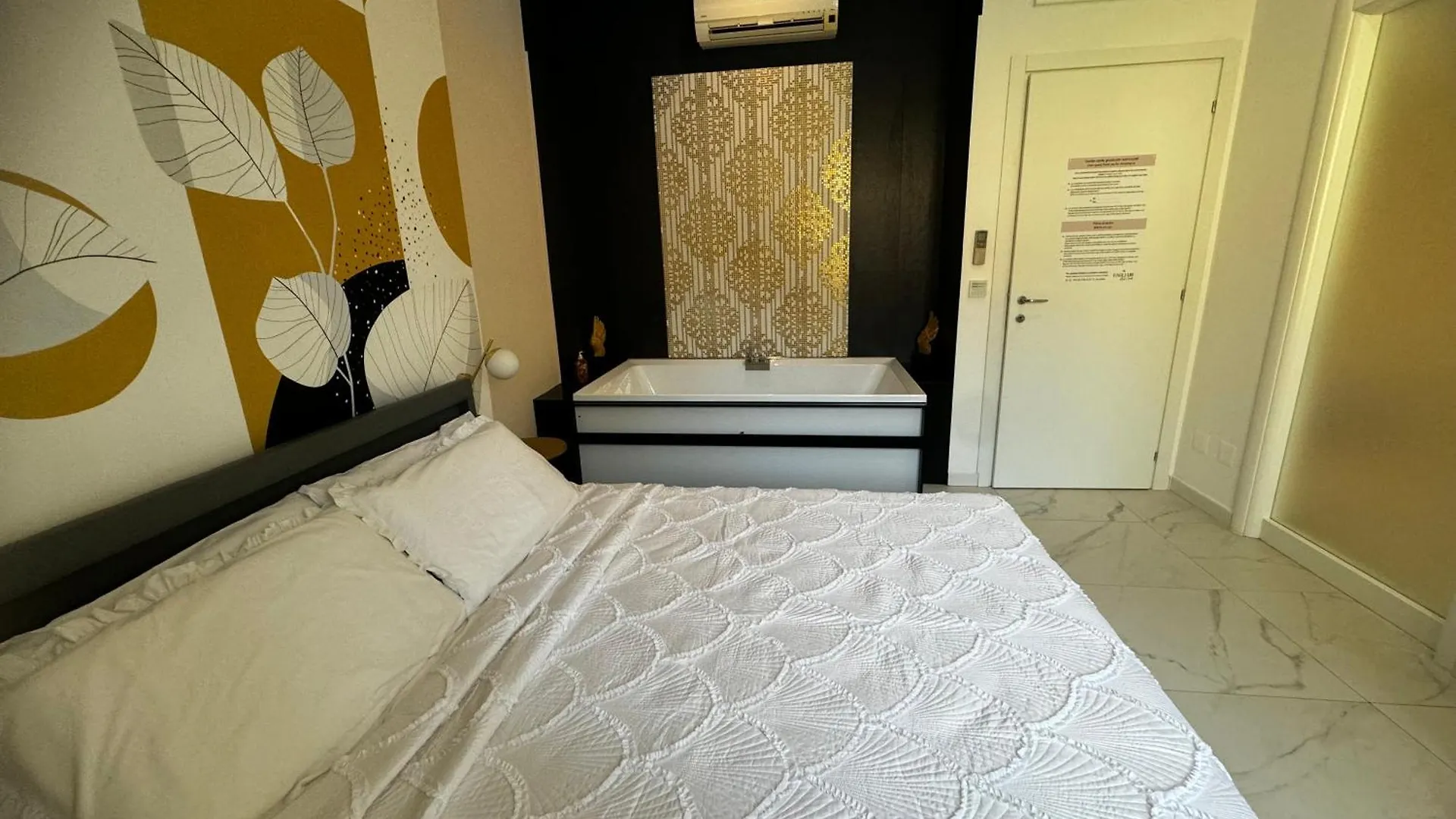 Cagliari Love Suite Italy