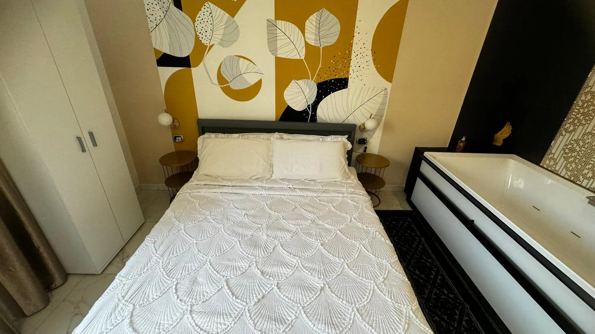 Cagliari Love Suite 0*,  Italy